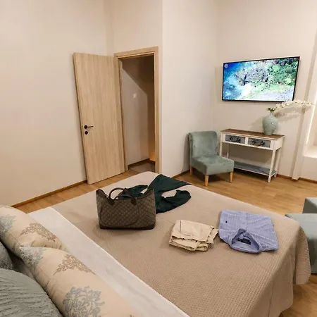 A2 Maisonette * خيرسونِسوس
